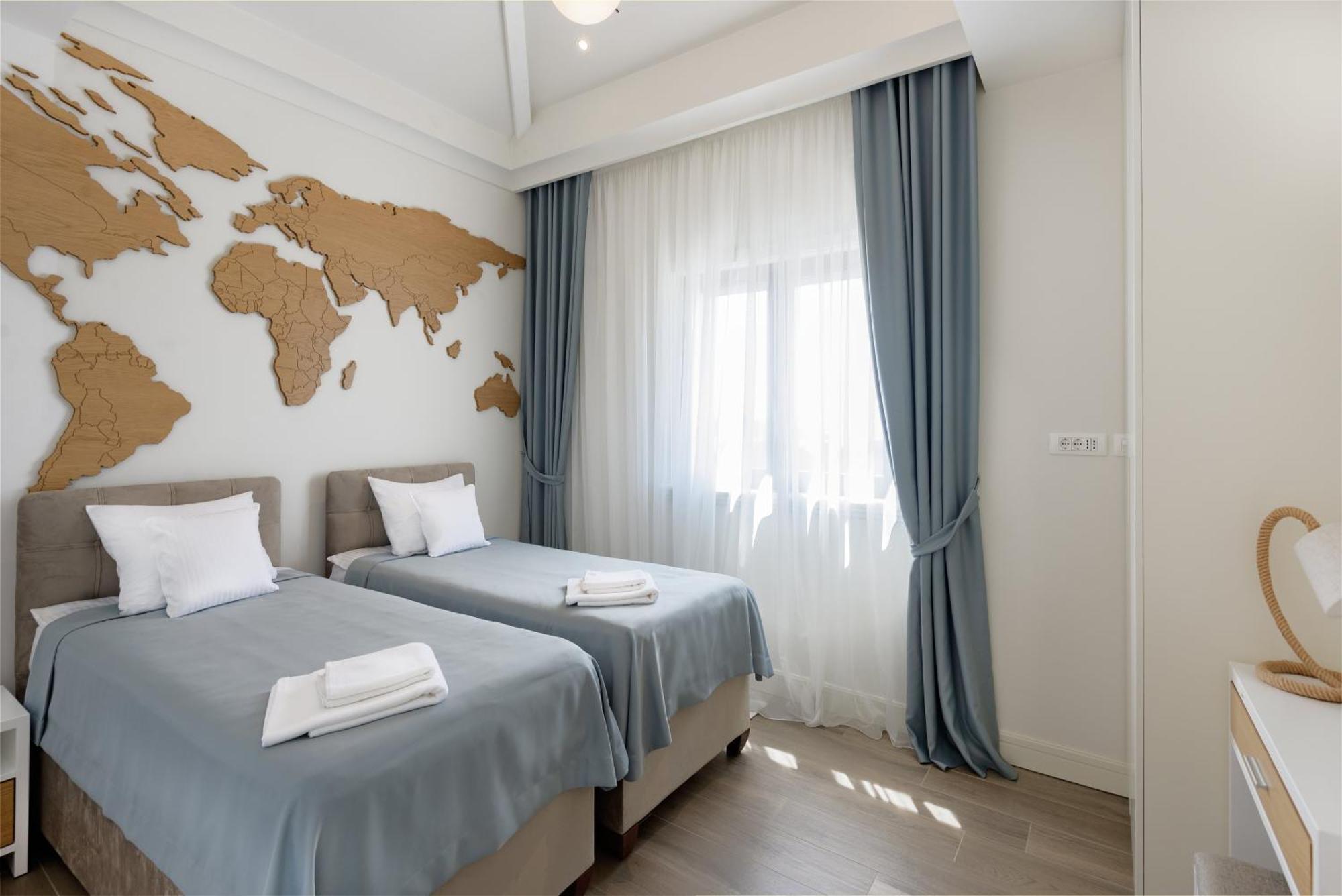 Lustica Apartments Central Tivat Zimmer foto